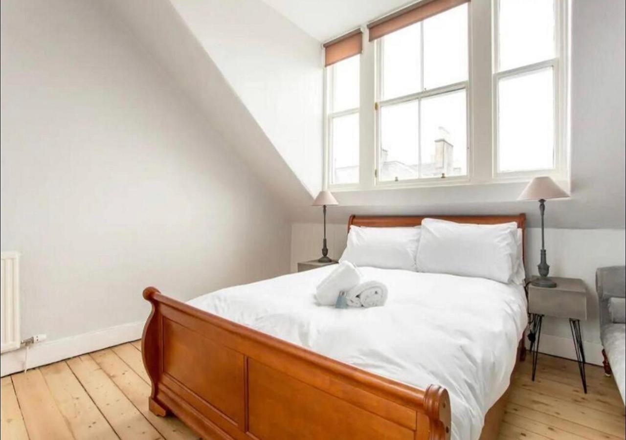 Appartement Modern, Bright & Spacious 3 Bedroom In The Heart Of The Centre - Double Beds - Sleeps Up To 6 Guests Édimbourg